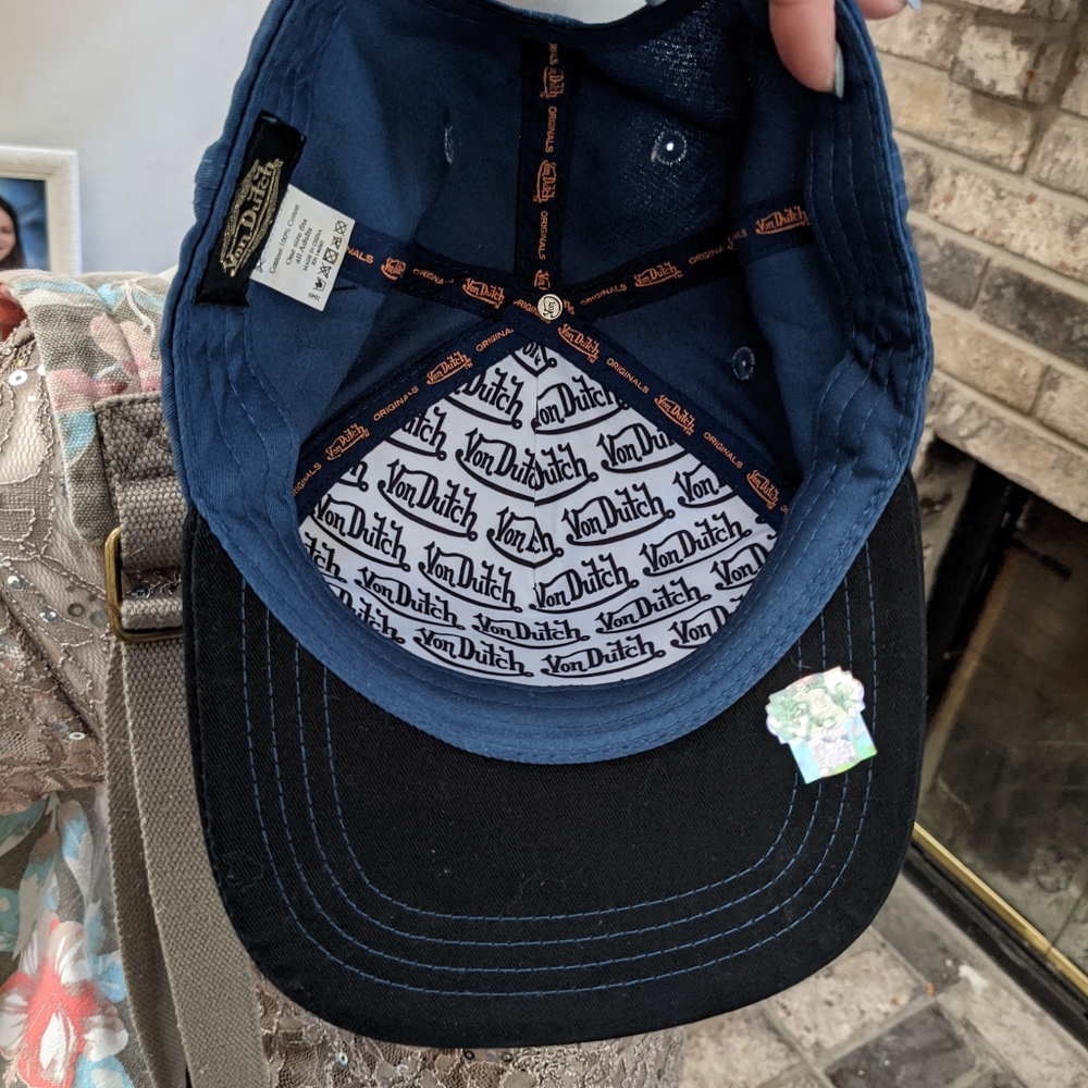 ⭕SOLD⭕Von Dutch Unisex Trucker Hat - Picture 7 of 10